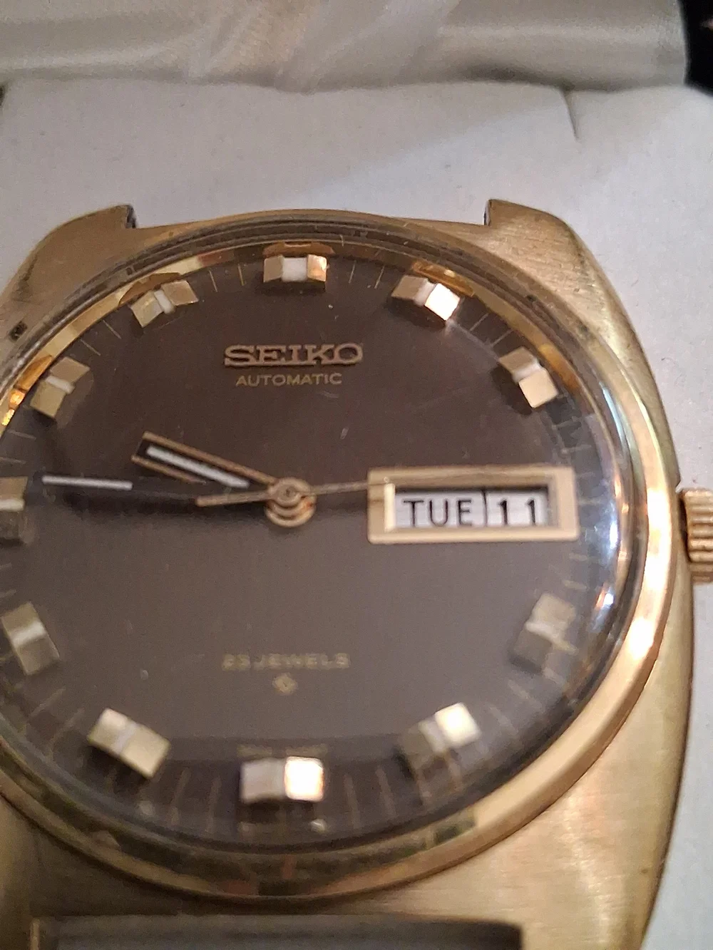 Seiko Gold-Tone Watch with Gold Dial and Day-Date 23 JEWELS Automatic